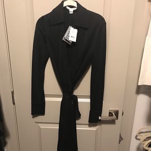Diane Von Furstenburg- Cybil wrap dress size 6